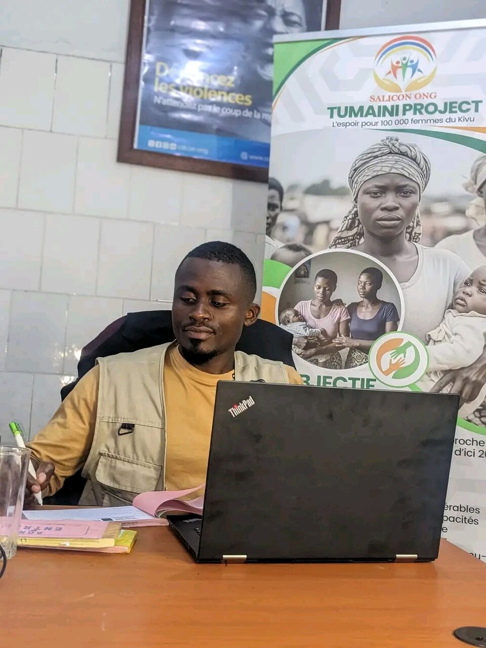 Suivi de projet au bureau de coordination, SALICON RDC.