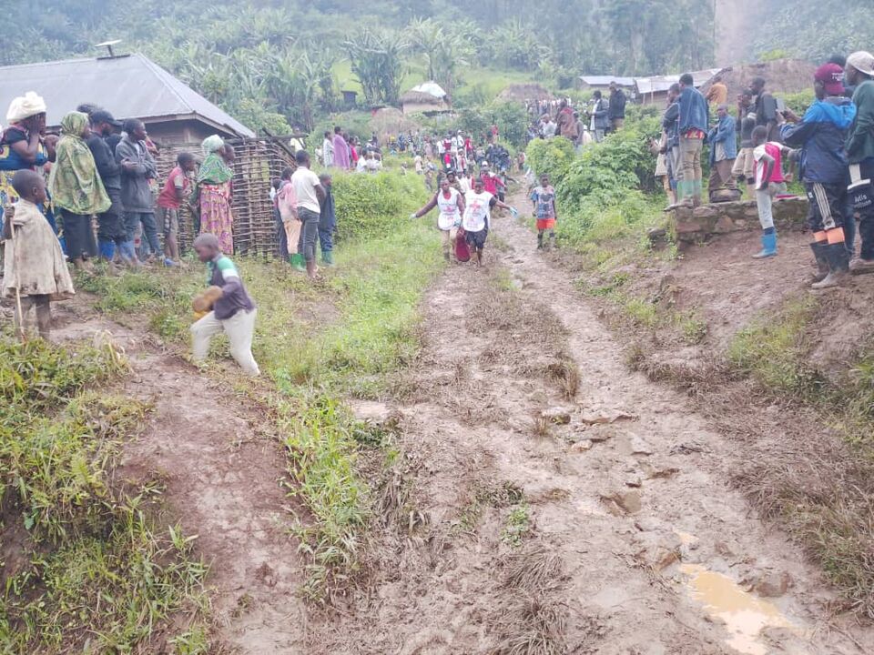 Le chemin d’accès au camp, après la pluie, SALICON RDC.