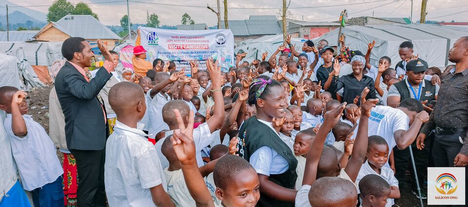 Un moment de joie partagé avec les enfants, SALICON RDC.